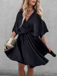 Women's Dresses Loose V-Neck Short Sleeve Mini Dress - Image 3
